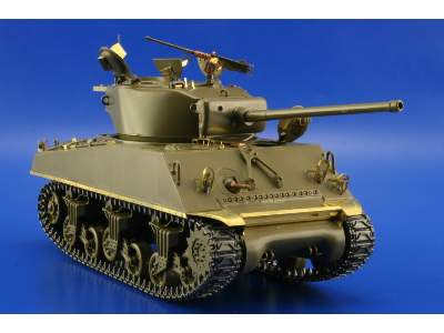 M-4A3 Sherman 76mm gun 1/35 - Italeri - image 12