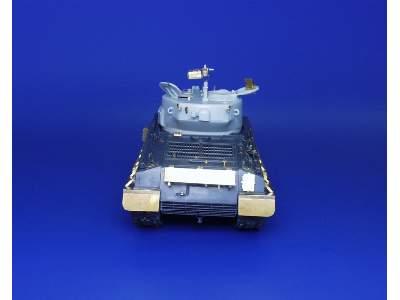 M-4A3E8 Sherman 1/35 - Dragon - image 5