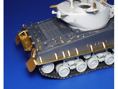 M-4A3E8 Sherman 1/35 - Dragon - image 6