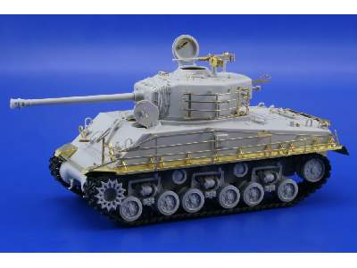 M-4A3E8 Sherman sandbag hull protection 1/48 - Hobby Boss - image 3