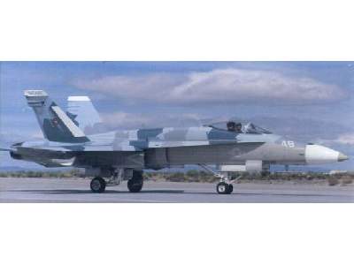 F-18 A Hornet Top Gun - image 1
