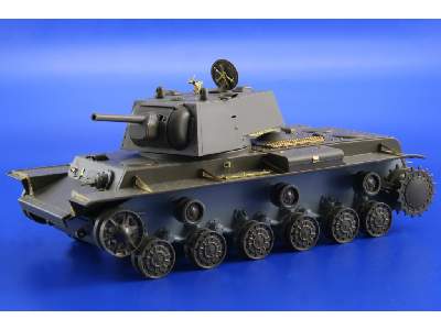 KV-1 1/48 - Tamiya - image 2