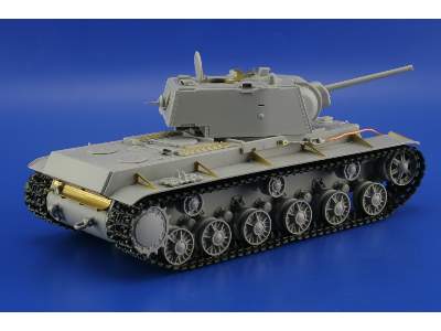 KV-1 Model 1942 1/35 - Trumpeter - image 7