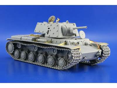 KV-1E 1/35 - Trumpeter - image 5