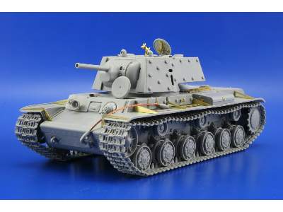 KV-1E 1/35 - Trumpeter - image 6