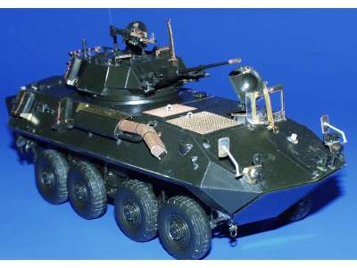 LAV-25 Piranha (MC) 1/35 - Italeri - image 9