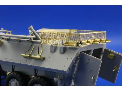 LAV-M stowage box 1/35 - Trumpeter - image 3