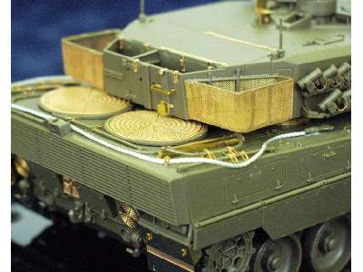 Leopard 2A5 1/35 - Tamiya - image 6