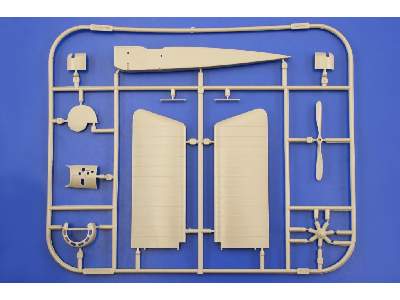 Fokker Eindecker 1/48 - image 3