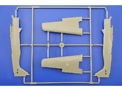 Fw 190A-8/ R2 1/48 - image 3