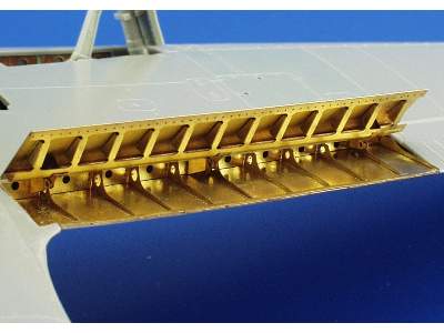 Fw 190D-9 landing flaps 1/32 - Hasegawa - image 5