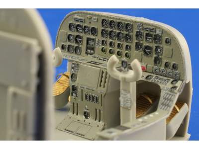 Fw 200 Condor interior 1/48 - Trumpeter - image 4