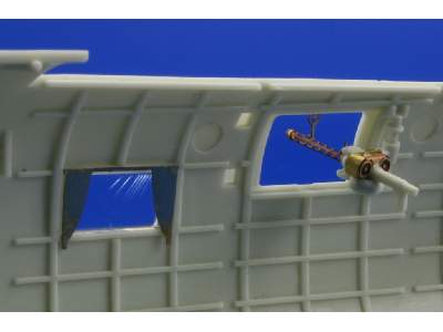 Fw 200C Condor interior 1/72 - Revell - image 7