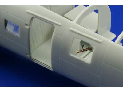 Fw 200C Condor interior 1/72 - Revell - image 10