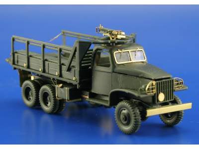 GMC 2 1/2 Ton 6x6 cargo with accessories 1/72 - Academy Minicraf - image 2