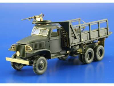 GMC 2 1/2 Ton 6x6 cargo with accessories 1/72 - Academy Minicraf - image 3