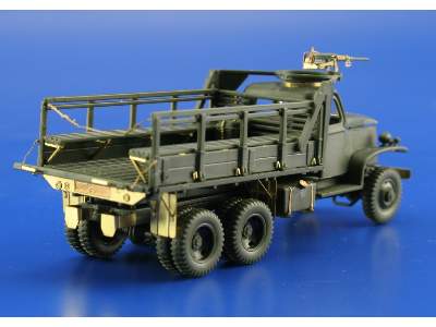 GMC 2 1/2 Ton 6x6 cargo with accessories 1/72 - Academy Minicraf - image 5