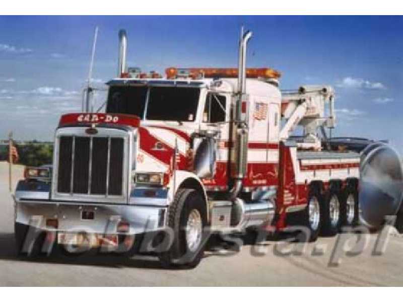 Peterbilt Wrecker - image 1