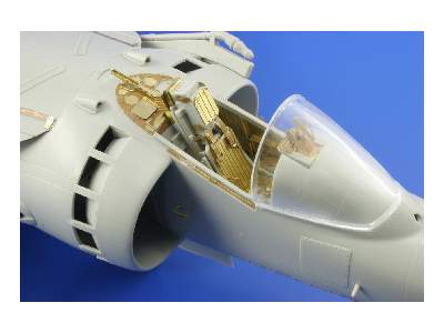 Harrier GR. Mk.7 seatbelts 1/32 - Trumpeter - image 2