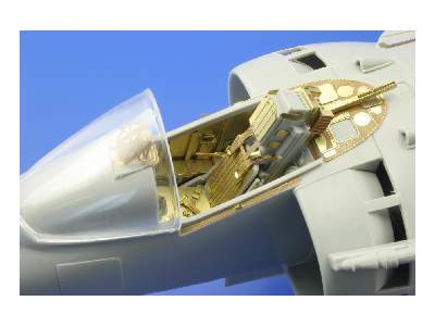 Harrier GR. Mk.7 seatbelts 1/32 - Trumpeter - image 3