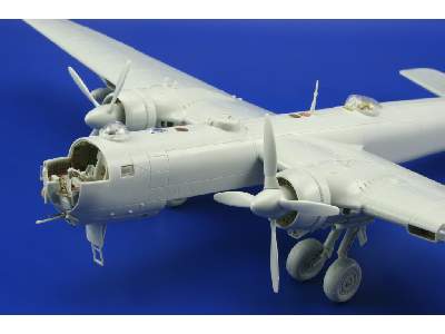 He 177 Greif with HS 293 S. A. 1/72 - Revell - image 7