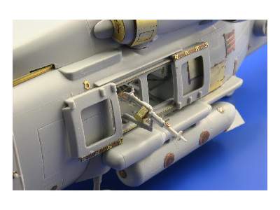 HH-60H exterior 1/48 - Italeri - image 9