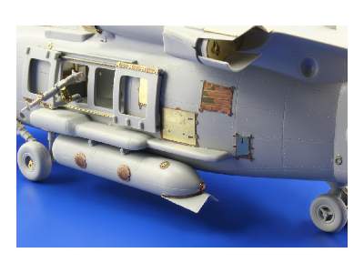 HH-60H exterior 1/48 - Italeri - image 12