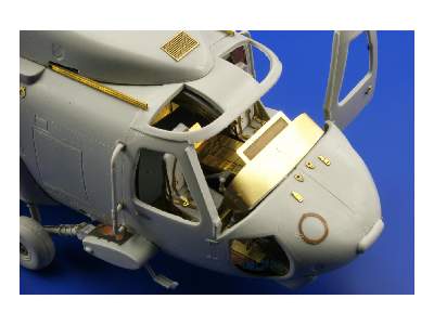 HH-60H interior S. A. 1/48 - Italeri - image 2