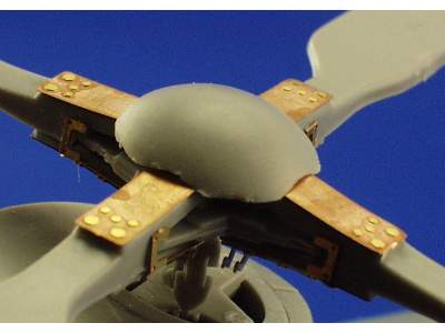 HH-65A Dolphin 1/48 - Trumpeter - image 5