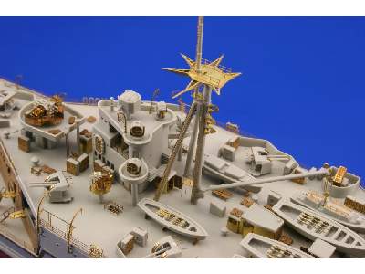 HMS Hood 1/350 - Trumpeter - image 8