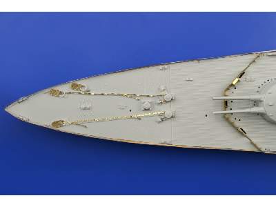 HMS Repulse 1/350 - Trumpeter - image 10