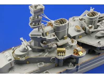 HMS Repulse 1/350 - Trumpeter - image 12