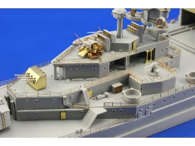 HMS Repulse 1/350 - Trumpeter - image 16