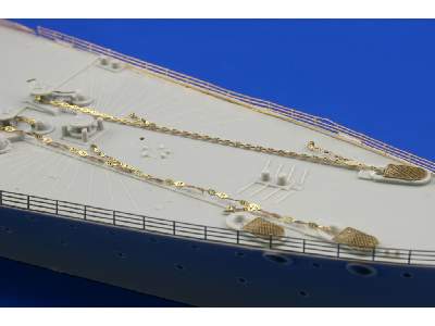 HMS Repulse railings 1/350 - Trumpeter - image 4