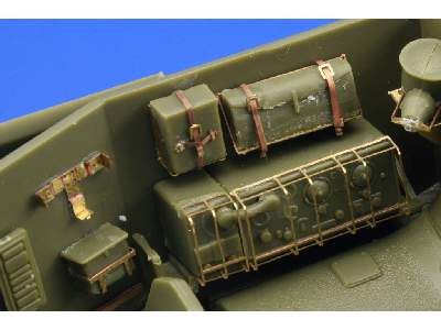 Humber Scout Car Mk. I interior 1/35 - Bronco - image 5