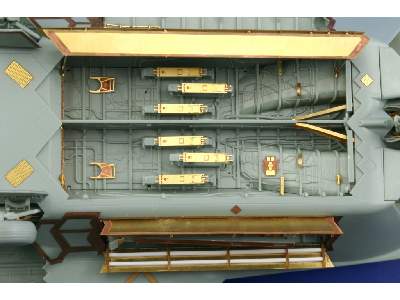 F-22 bomb bay 1/48 - Academy Minicraft - image 9