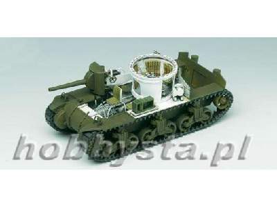 U.S. Medium Tank M3 LEE w/interior - image 3