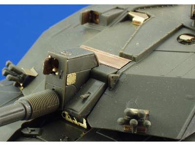 Challenger II 1/35 - Trumpeter - image 7