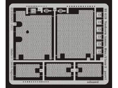 Nashorn Ammo.  Box/ Floor 2 1/35 - Dragon - image 1
