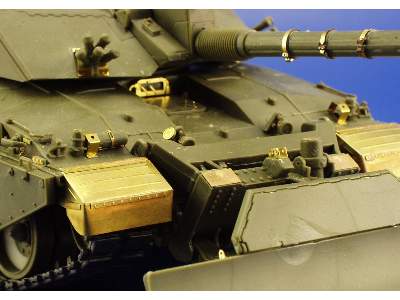 Challenger II MBT/  KFOR 1/35 - Trumpeter - image 3
