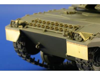 C1 Ariete MBT 1/35 - Trumpeter - image 8