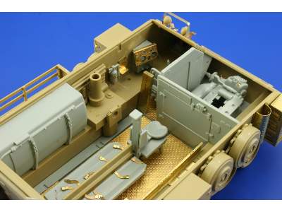 M-113 IDF Fitter interior 1/35 - Academy Minicraft - image 1