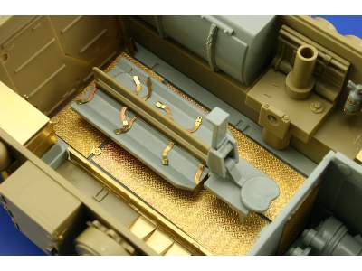 M-113 IDF Fitter interior 1/35 - Academy Minicraft - image 4