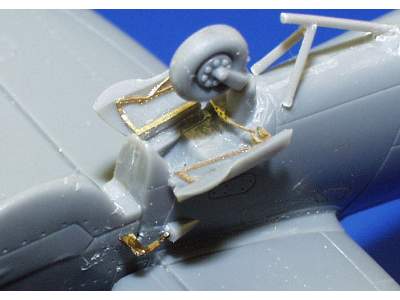 Seafire FR46/47 1/48 - Airfix - image 3