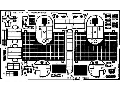 B-17 undercarriage 1/72 - Academy Minicraft - image 1