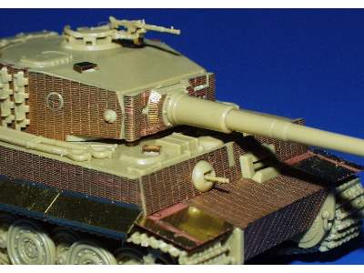 Zimmerit Tiger I 1/72 - Revell - image 4