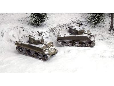 M4A3 76mm Sherman tank - 2 fast assembly models - image 1