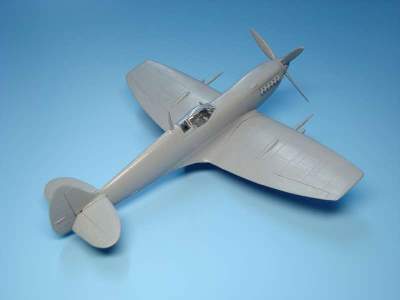 Supermarin Spitfire Mk.VIII fighter - image 11