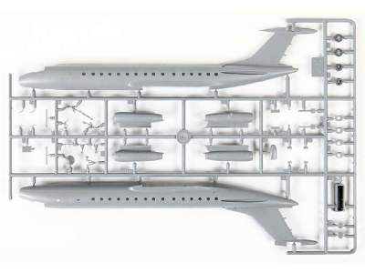 Tupolev TU-134B Civil Airliner - image 2