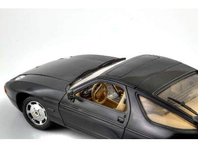 Porsche 928 S4 - image 6